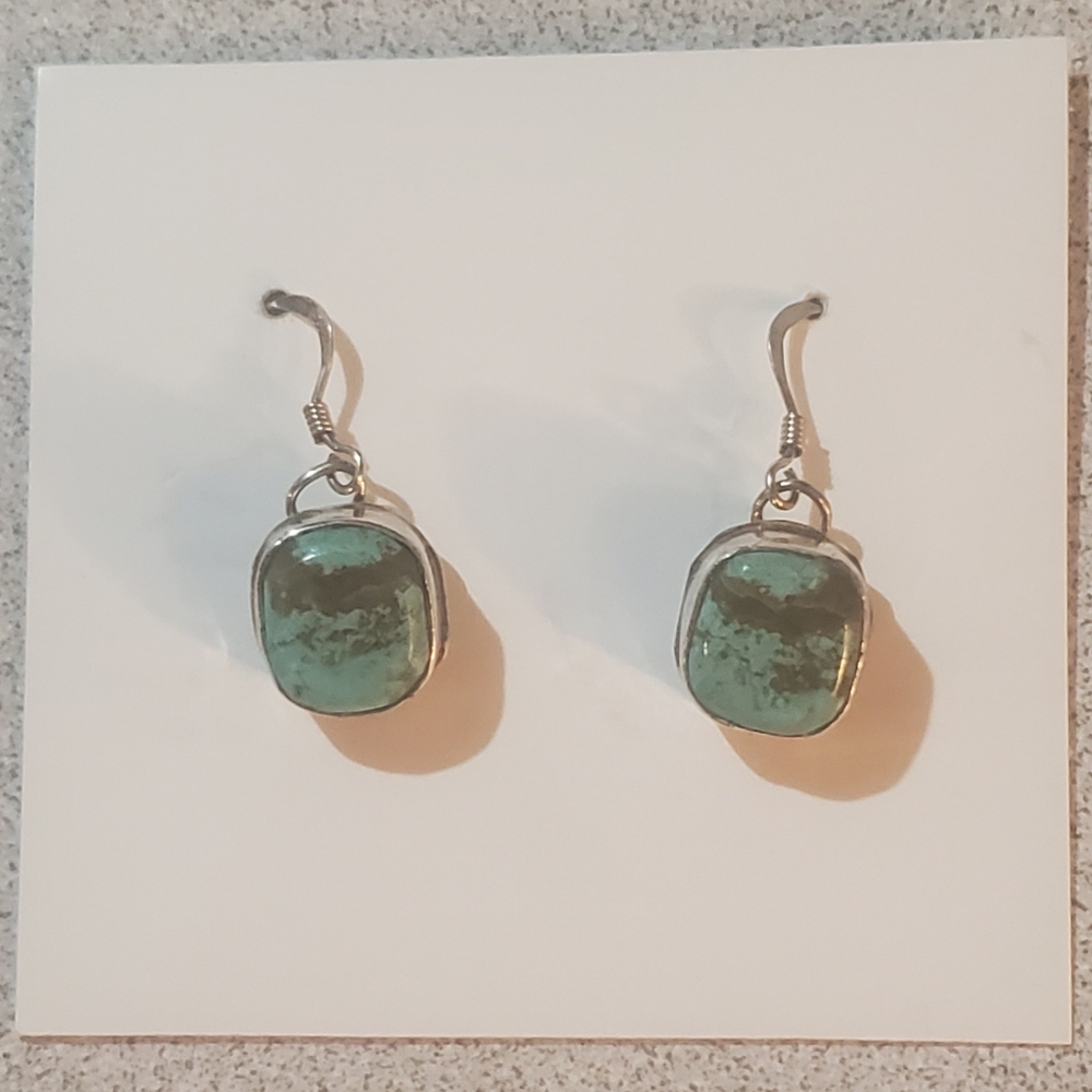 Elegant Sterling Silver Turquoise Dangle Drop Earrings